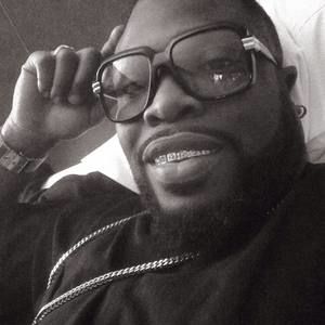 Meet your Posher, Cliff